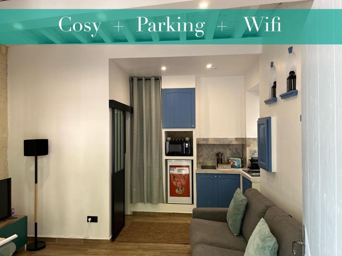 Nuit A La Roquette, Arles Apartment ภายนอก รูปภาพ