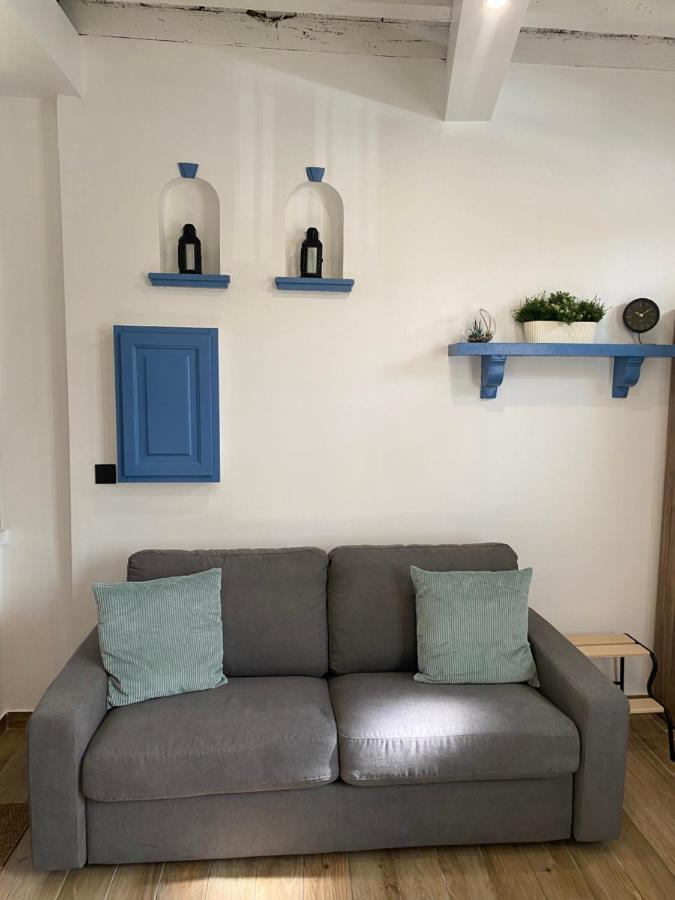Nuit A La Roquette, Arles Apartment ภายนอก รูปภาพ